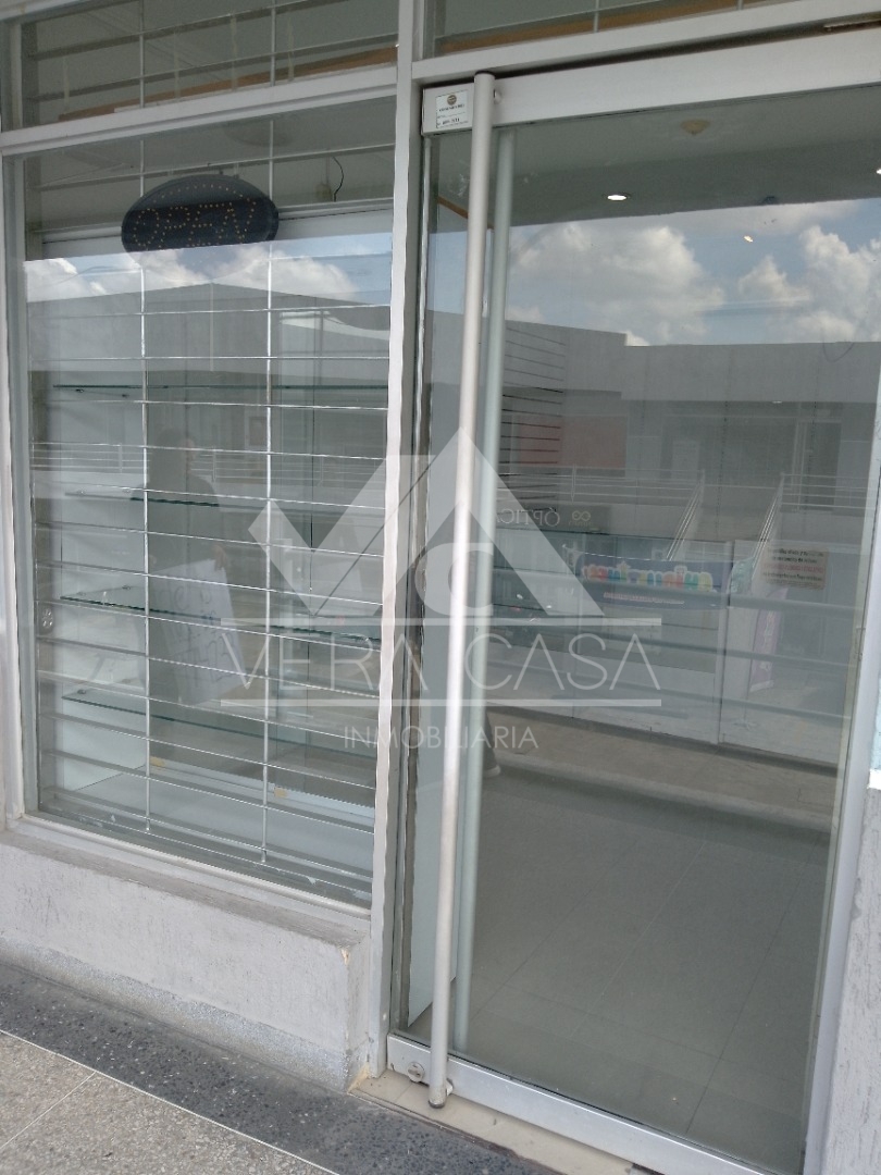 Local en Venta en C.C PASEO PARAPARAL, Valencia, Los Guayos, Carabobo - Cod. 0121 | Veracasa Inmobiliaria - Imagen 1