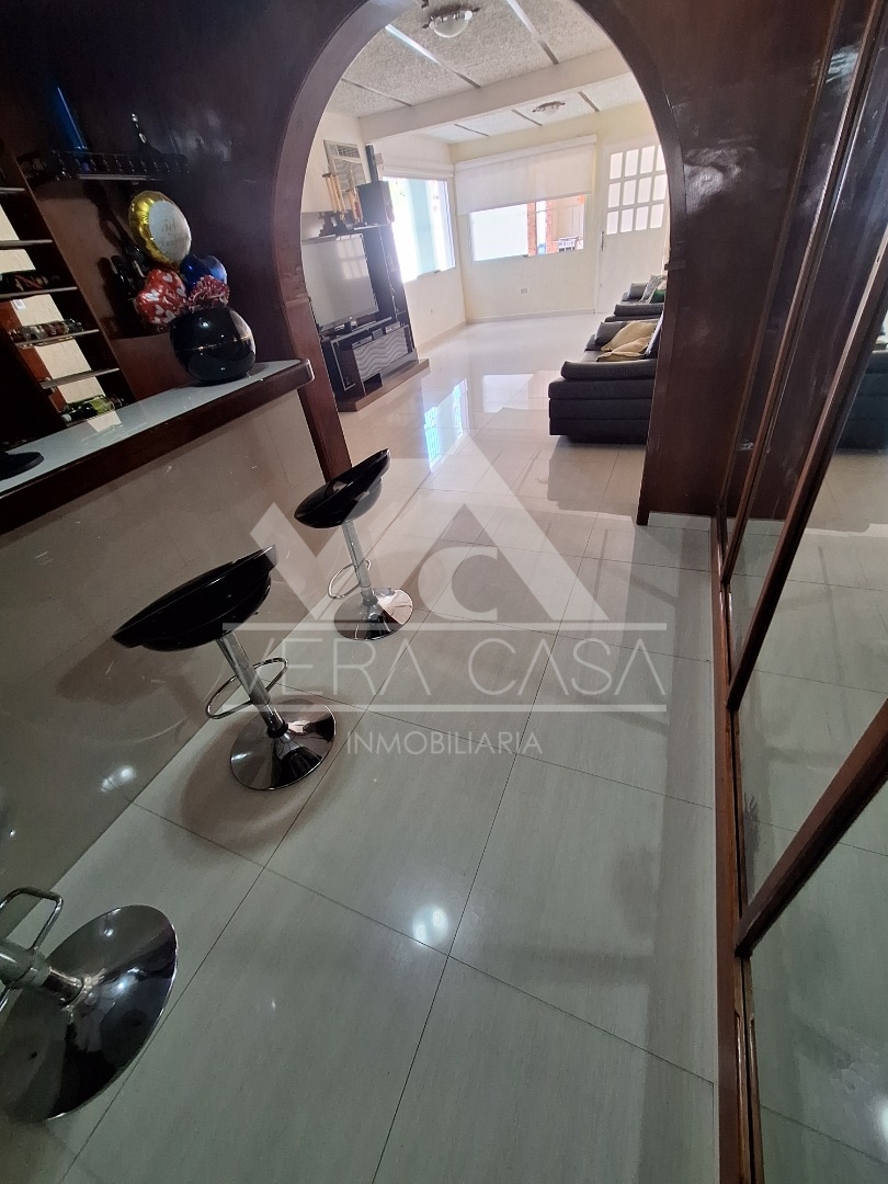Casa en Venta en URB morro 2, Valencia, San Diego, Carabobo - Cod. 0379 | Veracasa Inmobiliaria - Imagen 2