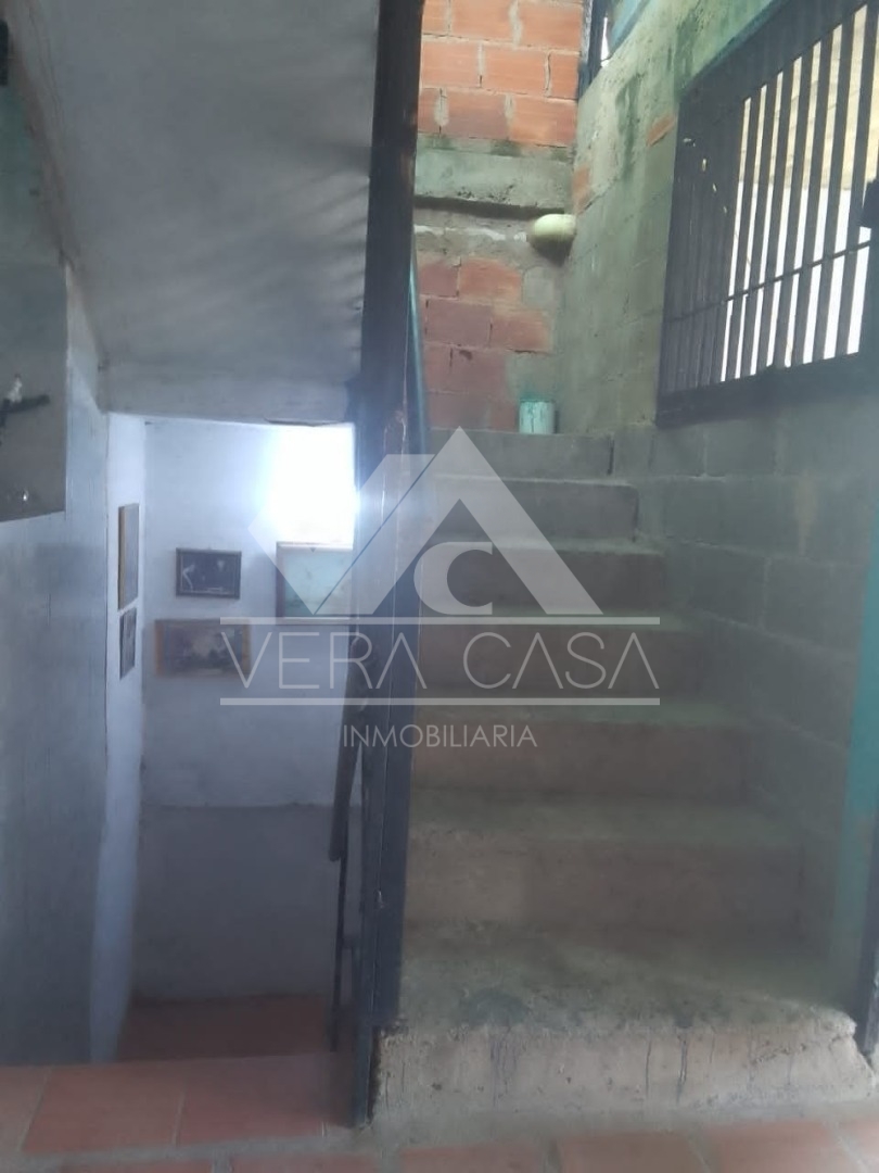 Casa en Venta en Parque Valencia Res. Vista Hermosa , Valencia, Valencia, Carabobo - Cod. 0466 | Veracasa Inmobiliaria - Imagen 8