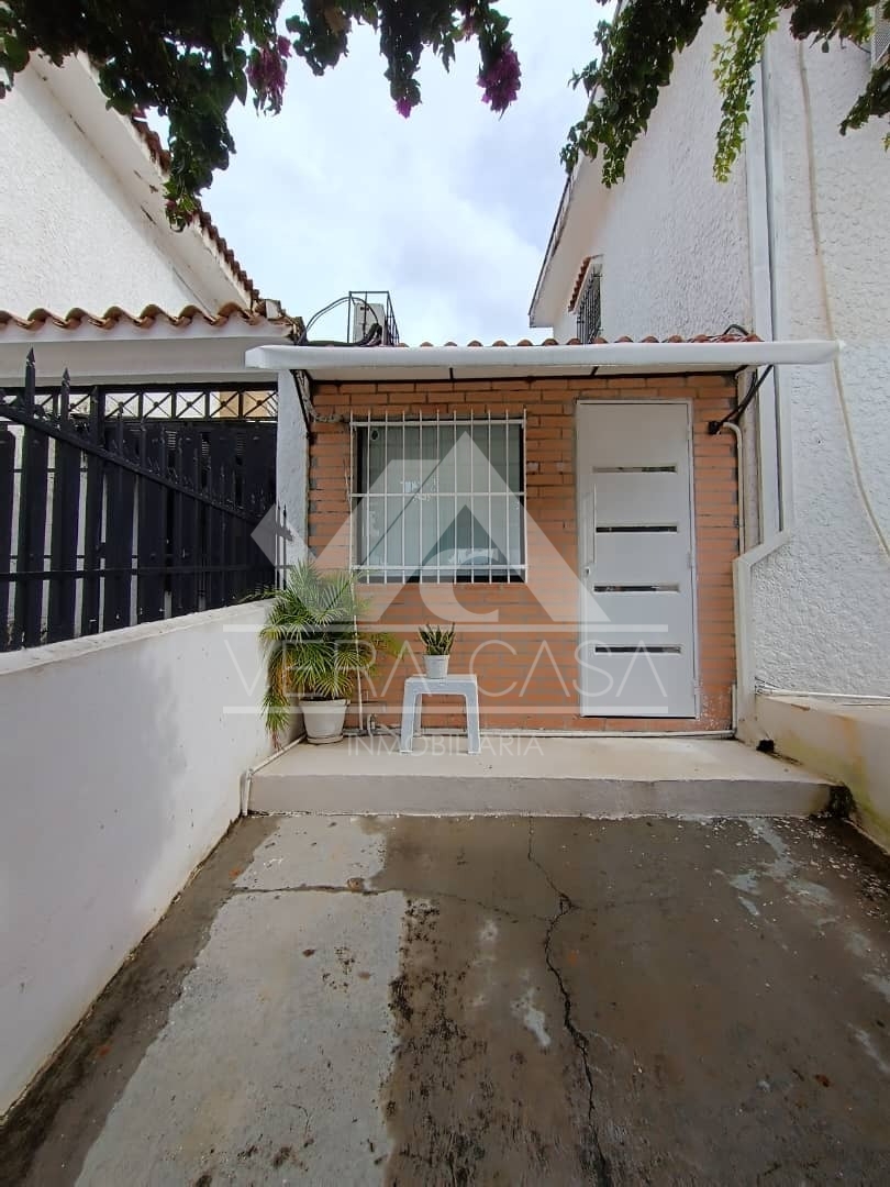 Consultorio en Alquiler en Trigal Norte , Valencia, Valencia, Carabobo - Cod. 0003 | Veracasa Inmobiliaria - Imagen 1