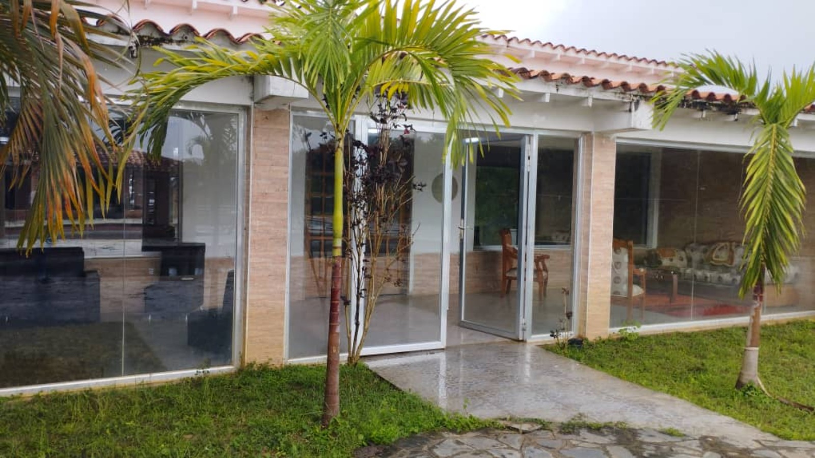 Finca o Hacienda en Venta en Pto  de referencia el SAFARI COUNTRY, Via Barrera, Tocuyito, Libertador, Carabobo - Cod. 0011 | Veracasa Inmobiliaria - Imagen 1