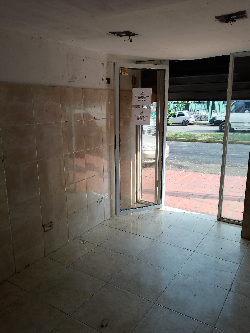 Local en Alquiler en Subiendo  por el Gimnasio , Valencia, San Diego, Carabobo - Cod. 0137 | Veracasa Inmobiliaria - Imagen 6