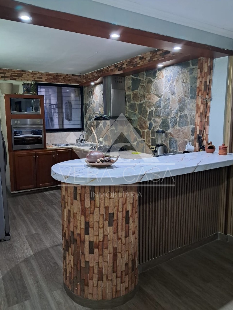 Casa en Venta en Miralvalle, Valencia, Los Guayos, Carabobo - Cod. 0518 | Veracasa Inmobiliaria - Imagen 8