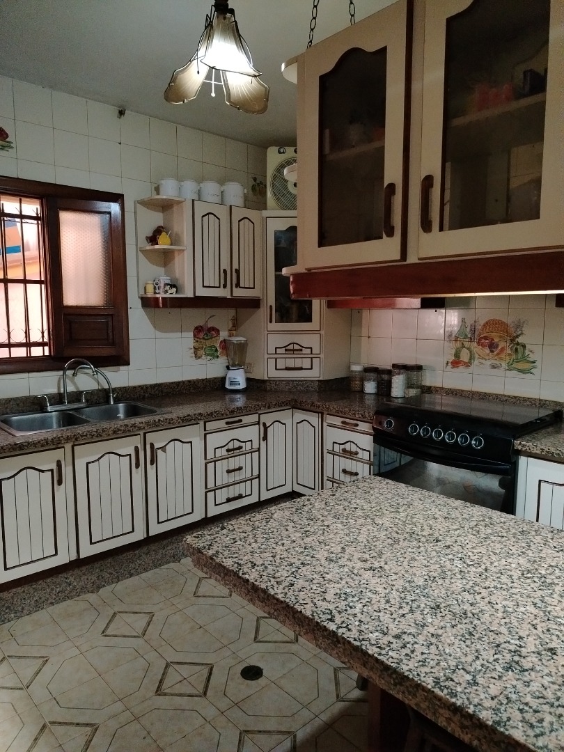 Casa en Venta en Las Chimeneas , Valencia, Valencia, Carabobo - Cod. 0526 | Veracasa Inmobiliaria - Imagen 3