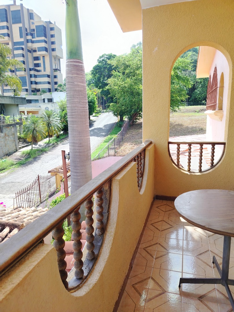 Casa en Venta en Las Chimeneas , Valencia, Valencia, Carabobo - Cod. 0526 | Veracasa Inmobiliaria - Imagen 4