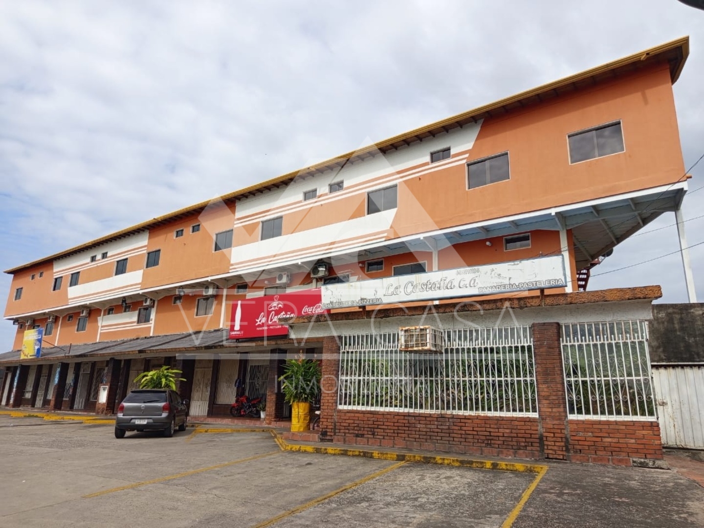 Edificio en Venta en Avenida Agustín Codazzi, Barinas, Barinas, Barinas - Cod. 0003 | Veracasa Inmobiliaria - Imagen 1