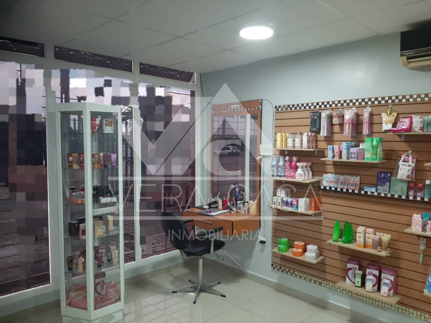 Local en Venta en Cc multi plaza  La floresta , Guacara, Guacara, Carabobo - Cod. 0160 | Veracasa Inmobiliaria - Imagen 1