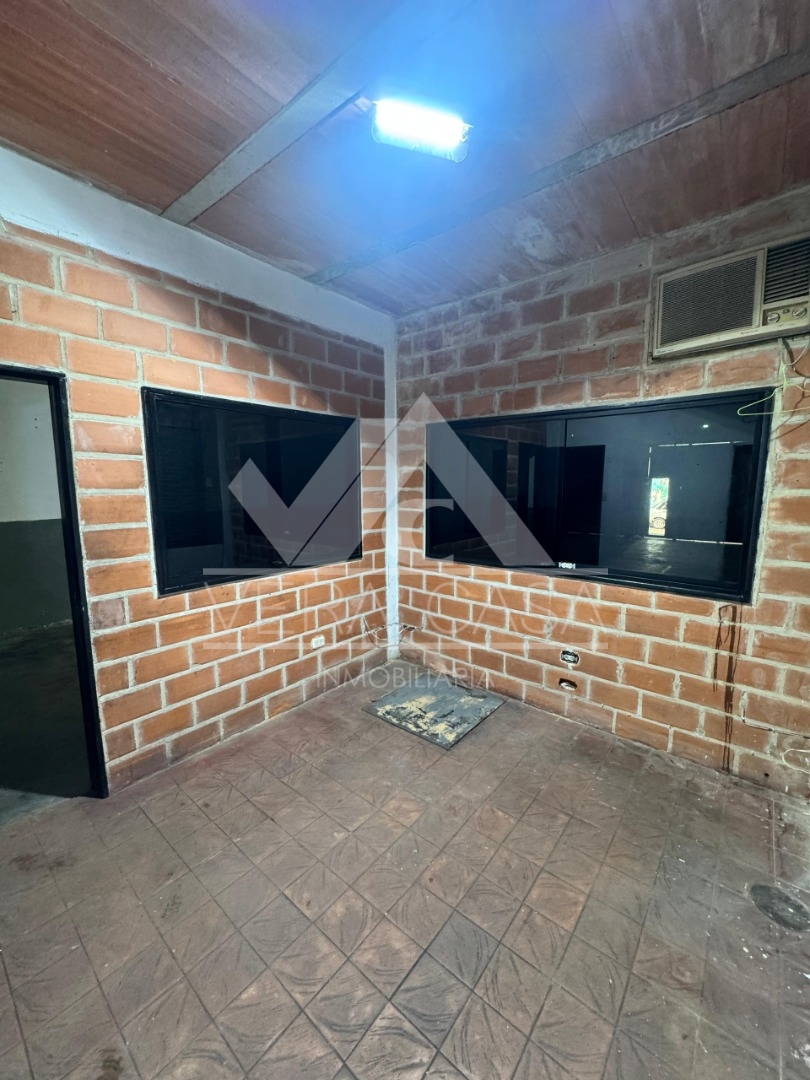 Local en Alquiler en Cerca a cc primera parada , San Blas, Valencia, Valencia, Carabobo - Cod. 0164 | Veracasa Inmobiliaria - Imagen 2