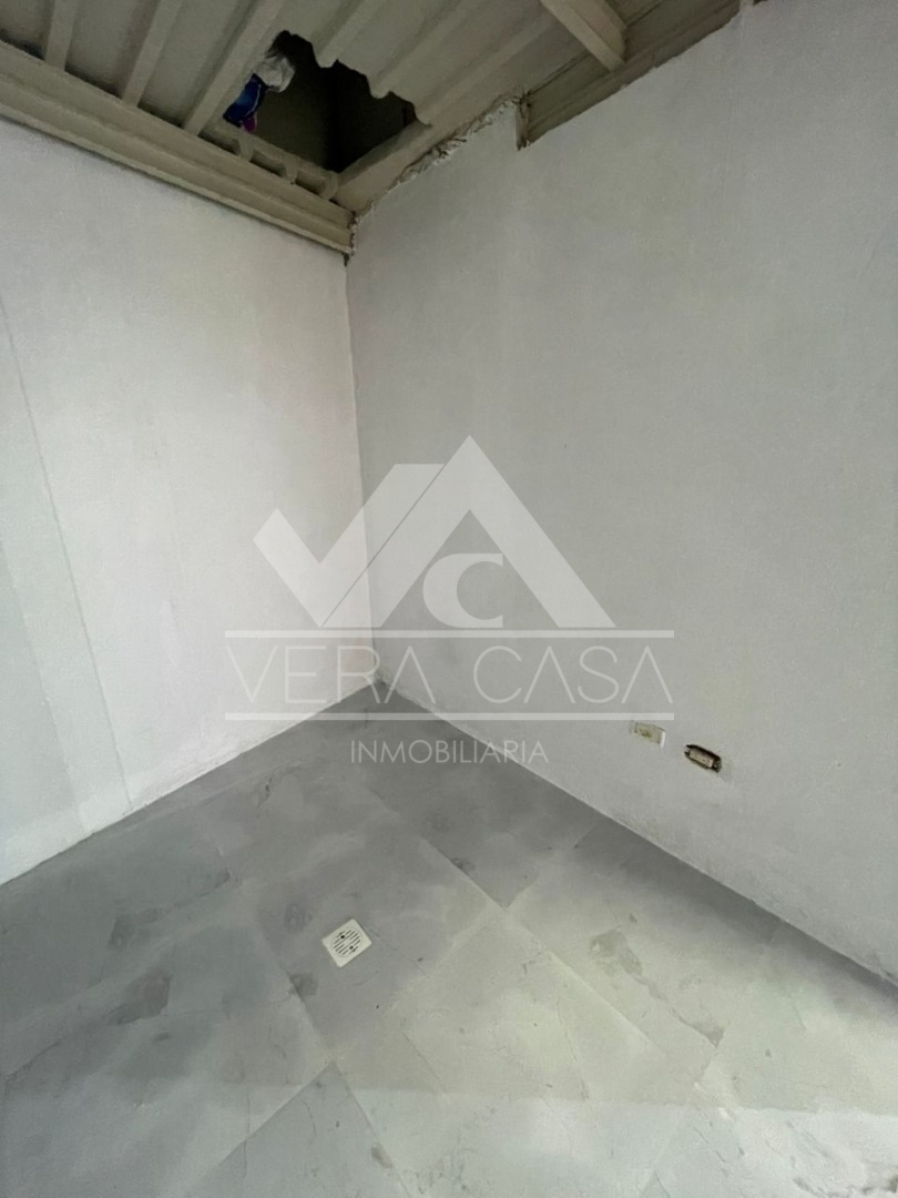 Local en Alquiler en Guajiros Center , Valencia, Valencia, Carabobo - Cod. 0165 | Veracasa Inmobiliaria - Imagen 2