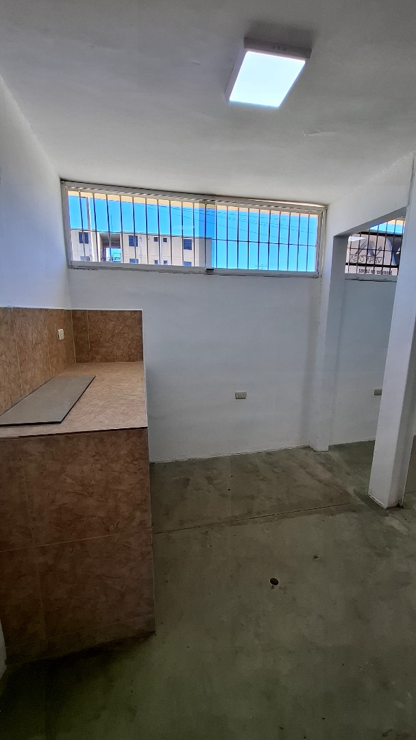 Local en Venta en Centro Comercial Buenaventura Plaza Paraparal Los Guayos, Los Guayos, Los Guayos, Carabobo - Cod. 0166 | Veracasa Inmobiliaria - Imagen 3