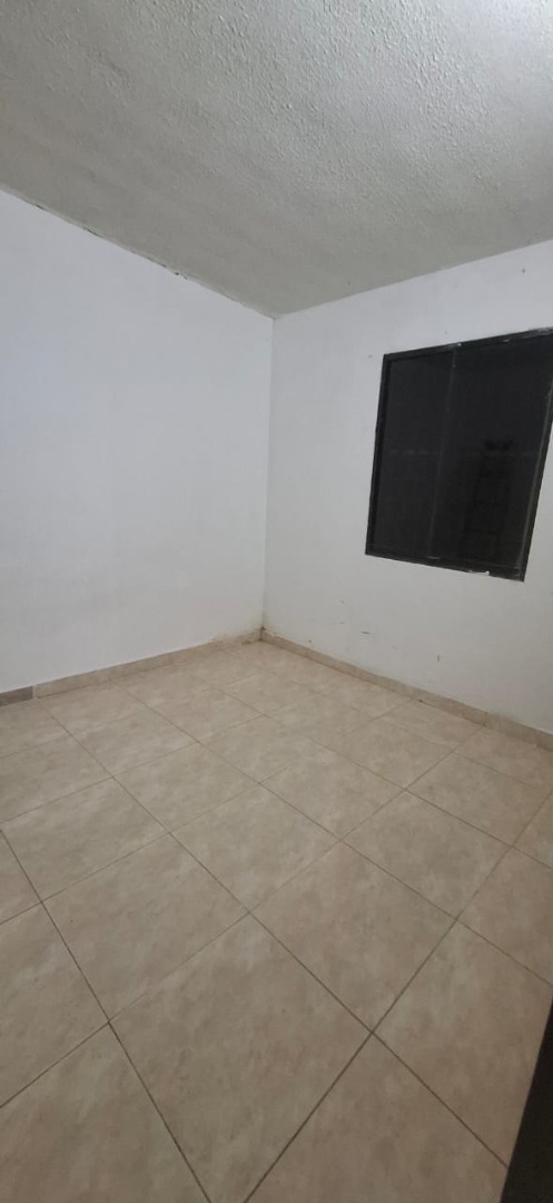 Casa en Alquiler en Residencias Buenaventura Paraparal , Los Guayos, Los Guayos, Carabobo - Cod. 0560 | Veracasa Inmobiliaria - Imagen 1