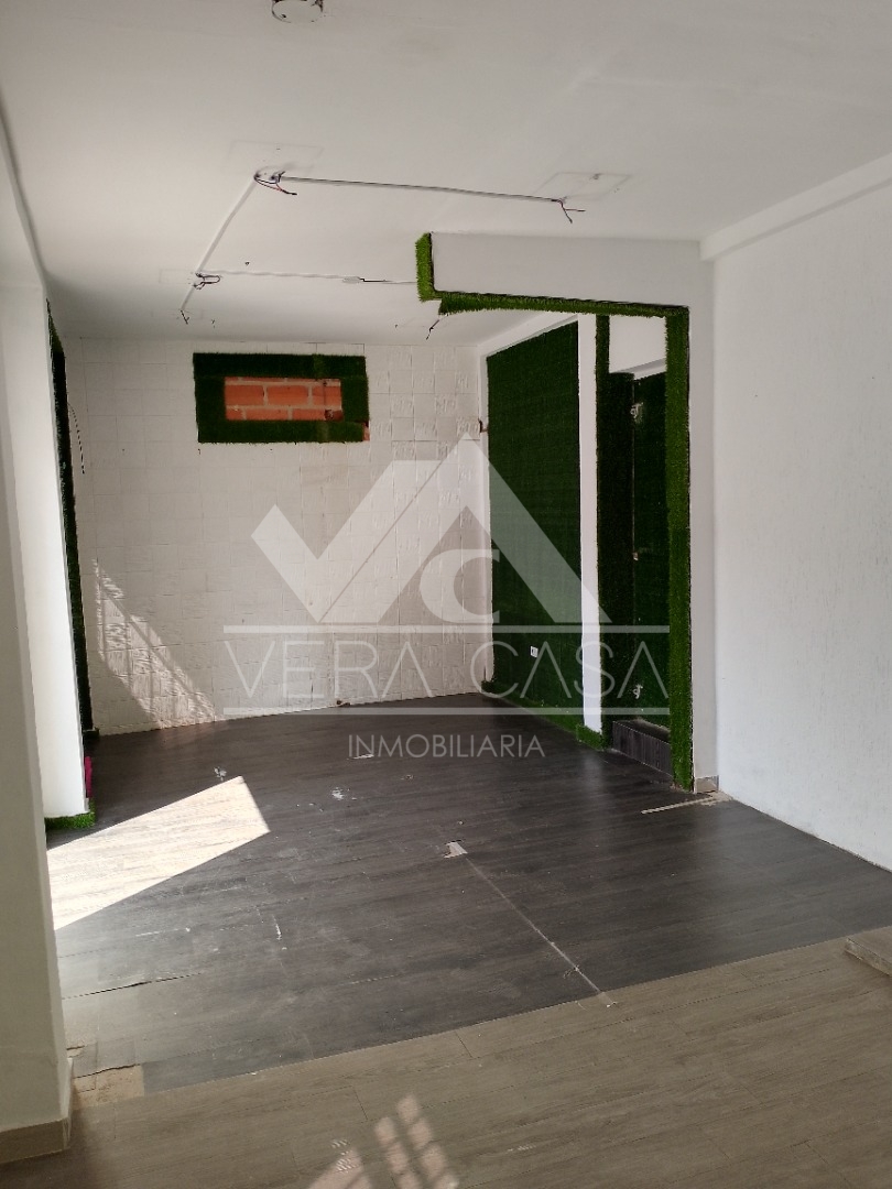 Local en Alquiler en Cerca cc la Esmeralda , Valencia, San Diego, Carabobo - Cod. 0173 | Veracasa Inmobiliaria - Imagen 1
