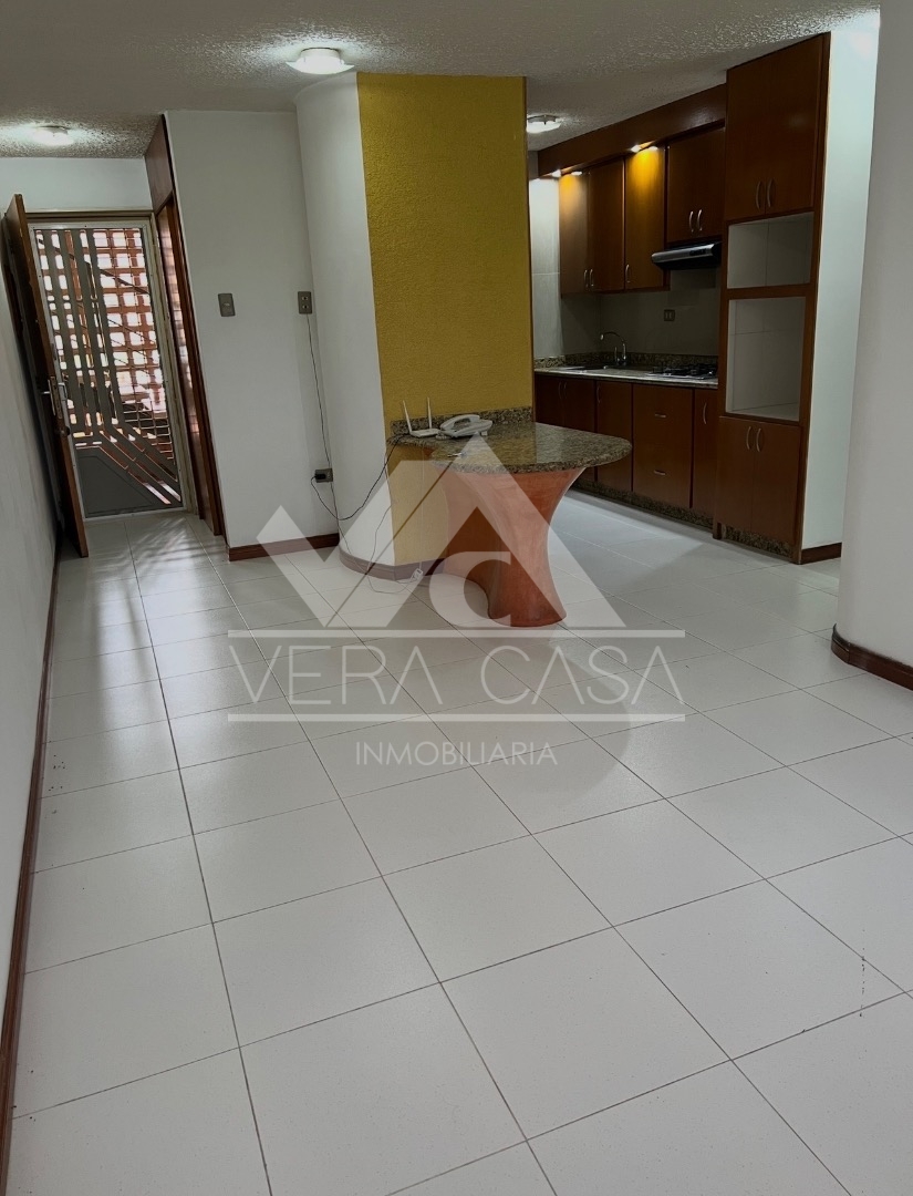 Apartamento en Alquiler en El tulipán , Valencia, San Diego, Carabobo - Cod. 1215 | Veracasa Inmobiliaria - Imagen 2