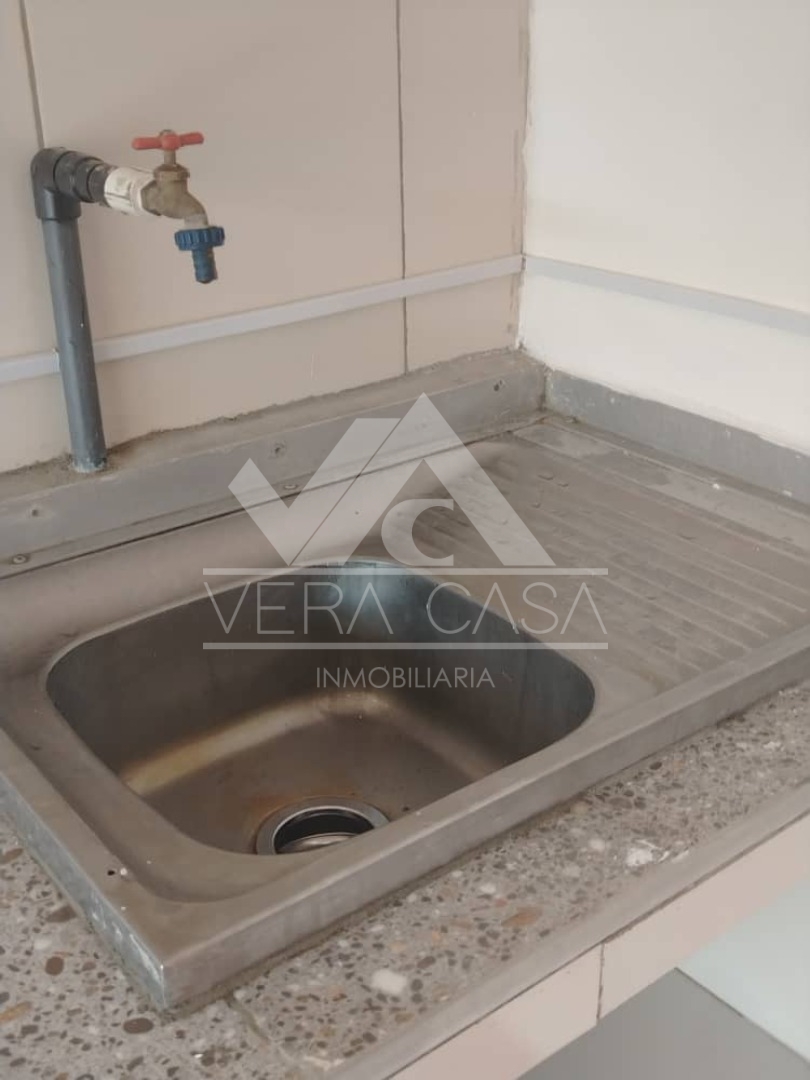Local en Alquiler en Los jarales , Valencia, San Diego, Carabobo - Cod. 0176 | Veracasa Inmobiliaria - Imagen 1