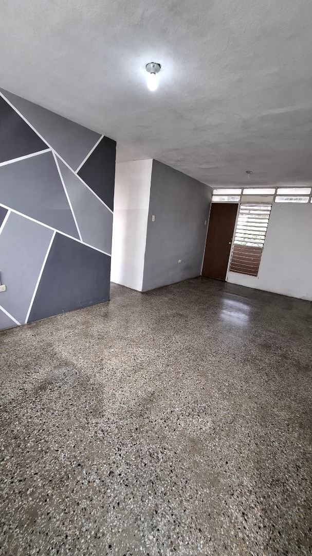 Apartamento en Alquiler en Urbanización la Isabelica, Valencia, Valencia, Carabobo - Cod. 1222 | Veracasa Inmobiliaria - Imagen 9