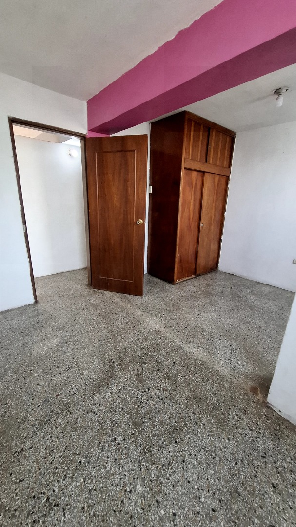 Apartamento en Alquiler en Urbanización la Isabelica, Valencia, Valencia, Carabobo - Cod. 1222 | Veracasa Inmobiliaria - Imagen 4