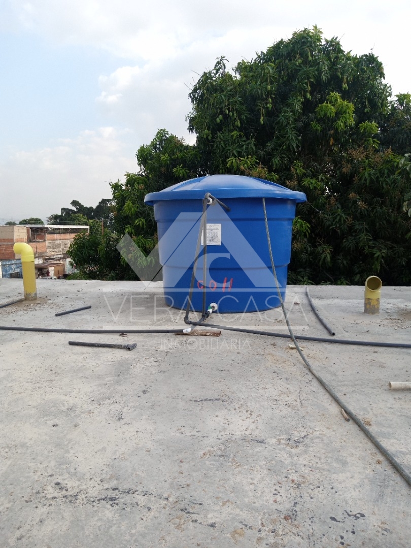 Local en Alquiler en Mercado Guajiros, Valencia, Valencia, Carabobo - Cod. 0178 | Veracasa Inmobiliaria - Imagen 1