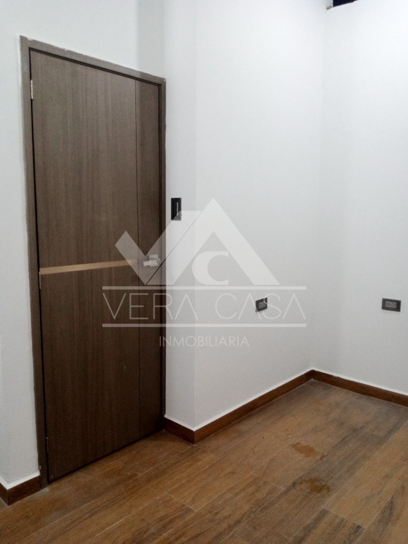 Local en Alquiler en Mercado Guajiros, Valencia, Valencia, Carabobo - Cod. 0178 | Veracasa Inmobiliaria - Imagen 4