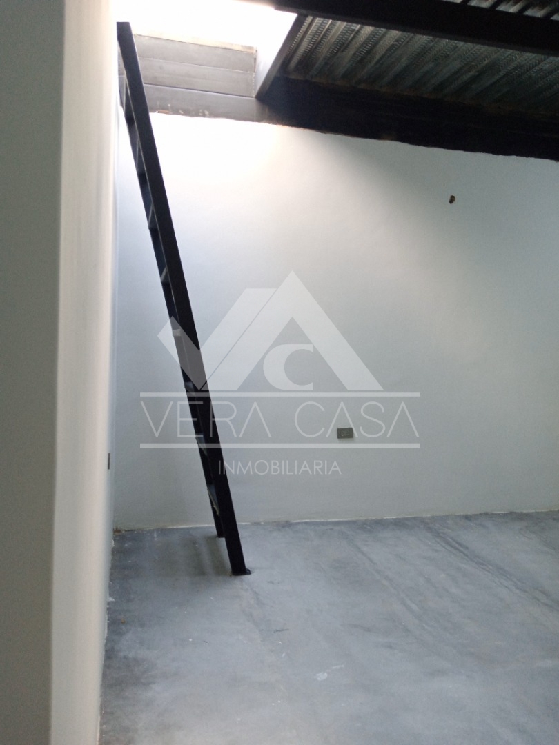 Local en Alquiler en Mercado Guajiros, Valencia, Valencia, Carabobo - Cod. 0178 | Veracasa Inmobiliaria - Imagen 2