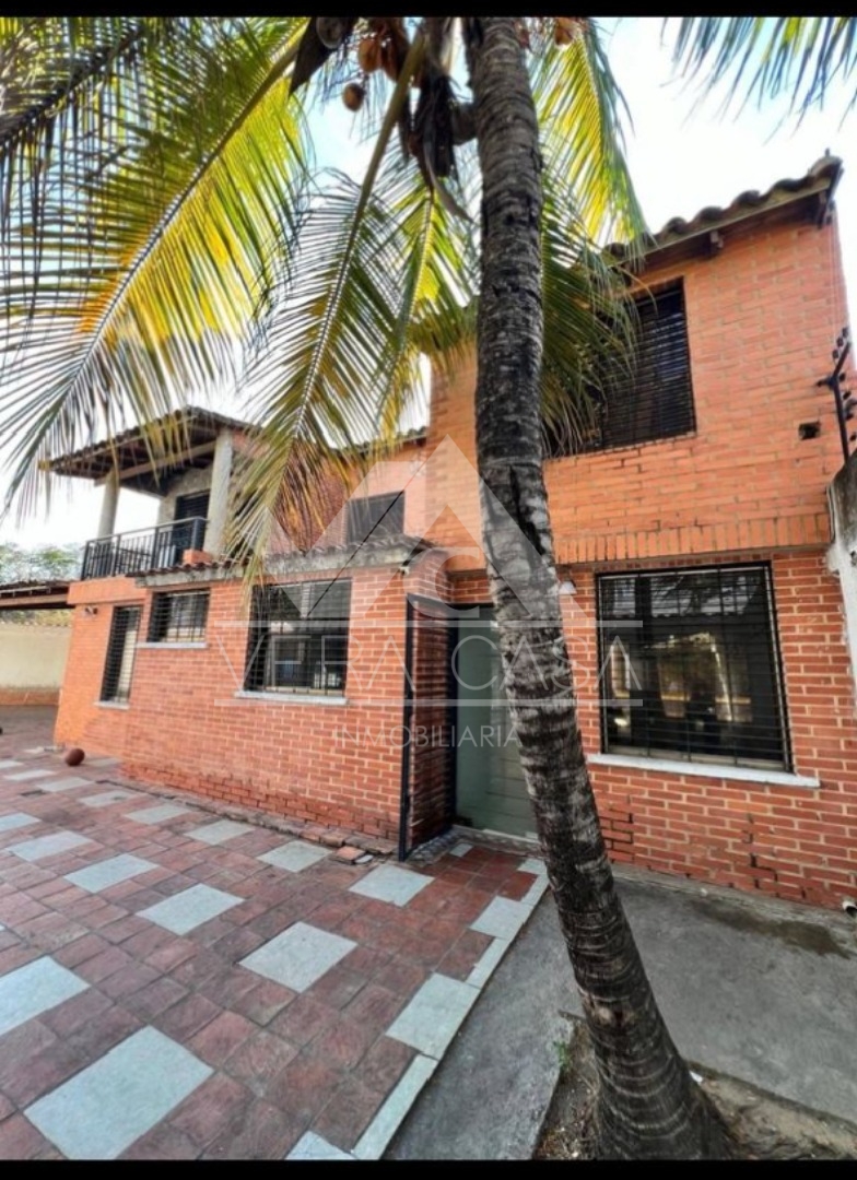 Casa en Venta en Las majaguas, Valencia, San Diego, Carabobo - Cod. 0568 | Veracasa Inmobiliaria - Imagen 2