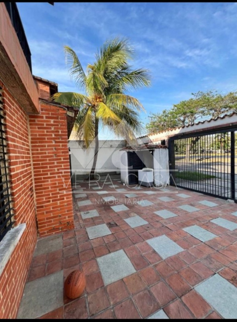 Casa en Venta en Las majaguas, Valencia, San Diego, Carabobo - Cod. 0568 | Veracasa Inmobiliaria - Imagen 3