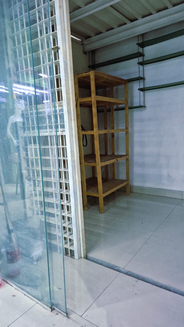 Local en Alquiler en Guajiros Center , Valencia, Valencia, Carabobo - Cod. 0185 | Veracasa Inmobiliaria - Imagen 2