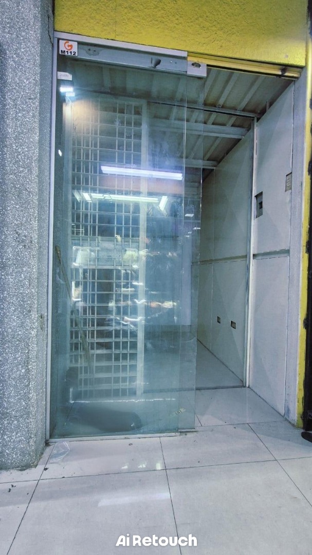 Local en Alquiler en Guajiros Center , Valencia, Valencia, Carabobo - Cod. 0185 | Veracasa Inmobiliaria - Imagen 3