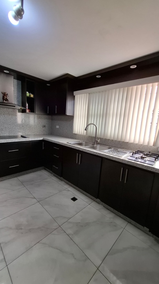 Apartoquinta en Alquiler en Urbanización Piedras Pintadas sector Trigal Norte Residencias Sora, Valencia, Valencia, Carabobo - Cod. 0007 | Veracasa Inmobiliaria - Imagen 6