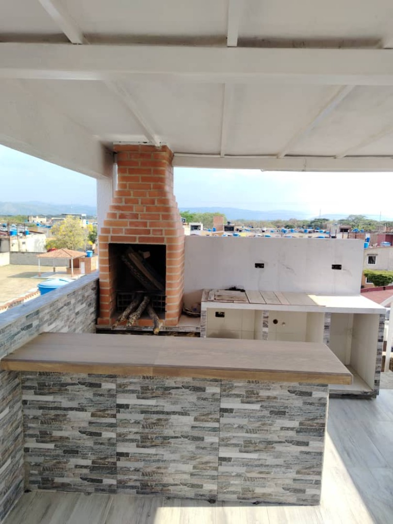 Townhouse en Venta en Residencias  Tierra Nueva Urbanización  Calicanto Condominio  Cantaclaro, Valencia, Valencia, Carabobo - Cod. 0089 | Veracasa Inmobiliaria - Imagen 4