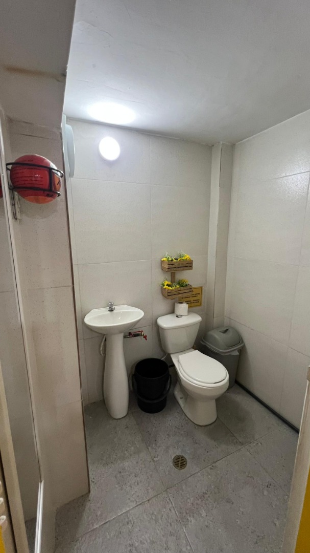 Local en Alquiler en Centro Comercial y Profesional Camoruco Avenida Bolívar Norte, Valencia, Valencia, Carabobo - Cod. 0186 | Veracasa Inmobiliaria - Imagen 6