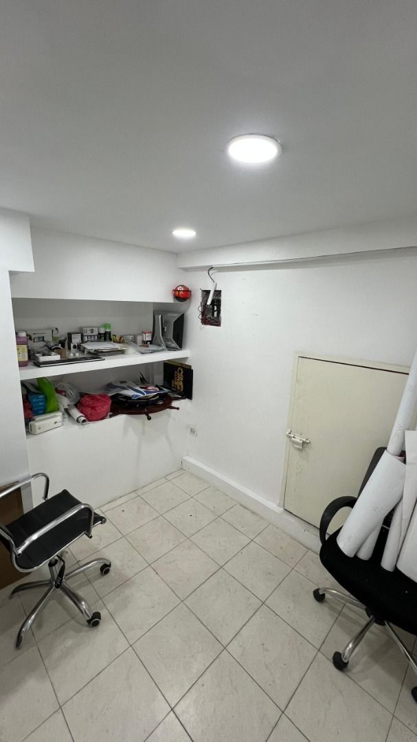 Local en Alquiler en Centro Comercial y Profesional Camoruco Avenida Bolívar Norte, Valencia, Valencia, Carabobo - Cod. 0186 | Veracasa Inmobiliaria - Imagen 4