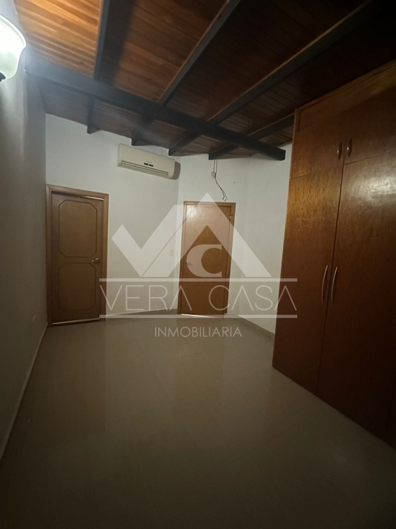 Casa en Venta en Conjunto residencial valle de oro Res el Zaguán , Valencia, San Diego, Carabobo - Cod. 0570 | Veracasa Inmobiliaria - Imagen 3