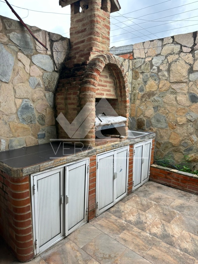 Casa en Venta en Conjunto residencial valle de oro Res el Zaguán , Valencia, San Diego, Carabobo - Cod. 0570 | Veracasa Inmobiliaria - Imagen 1