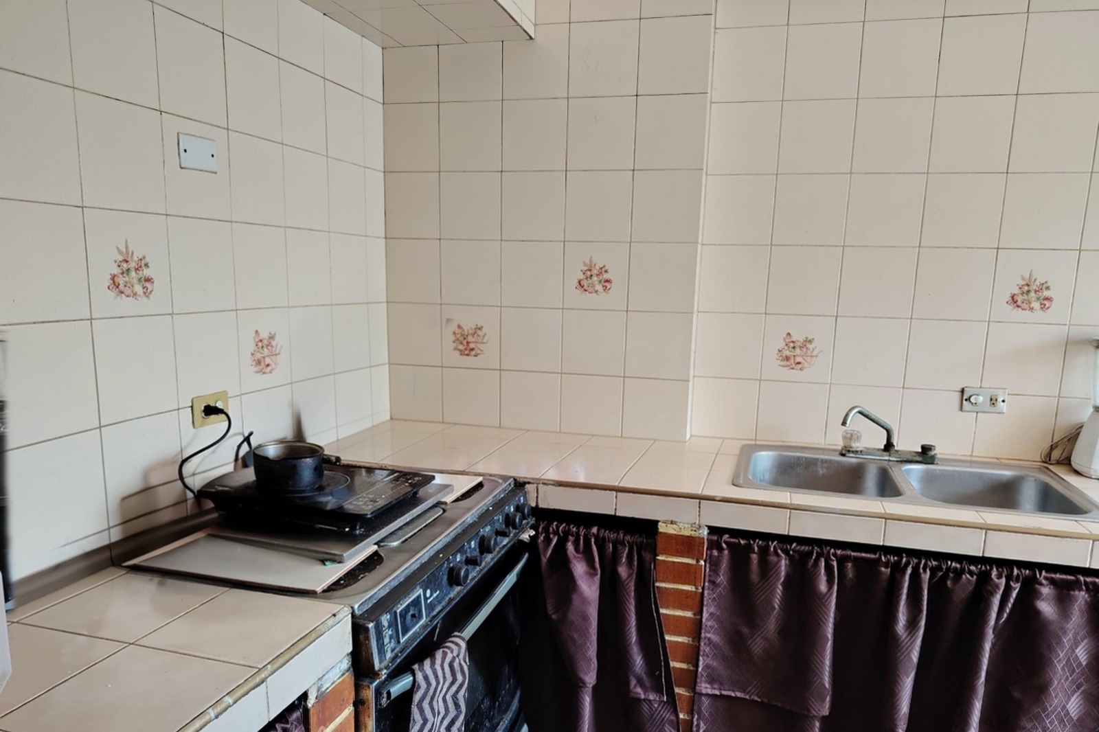 Apartamento en Venta en Casco Central, Calle Cedeño, Valencia, Guacara, Carabobo - Cod. 1252 | Veracasa Inmobiliaria - Imagen 1