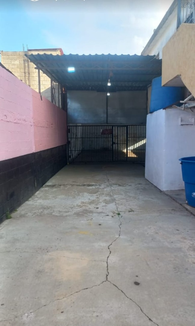 Galpon en Alquiler en Urbanización Santa Rosa, Valencia, Valencia, Carabobo - Cod. 0043 | Veracasa Inmobiliaria - Imagen 1