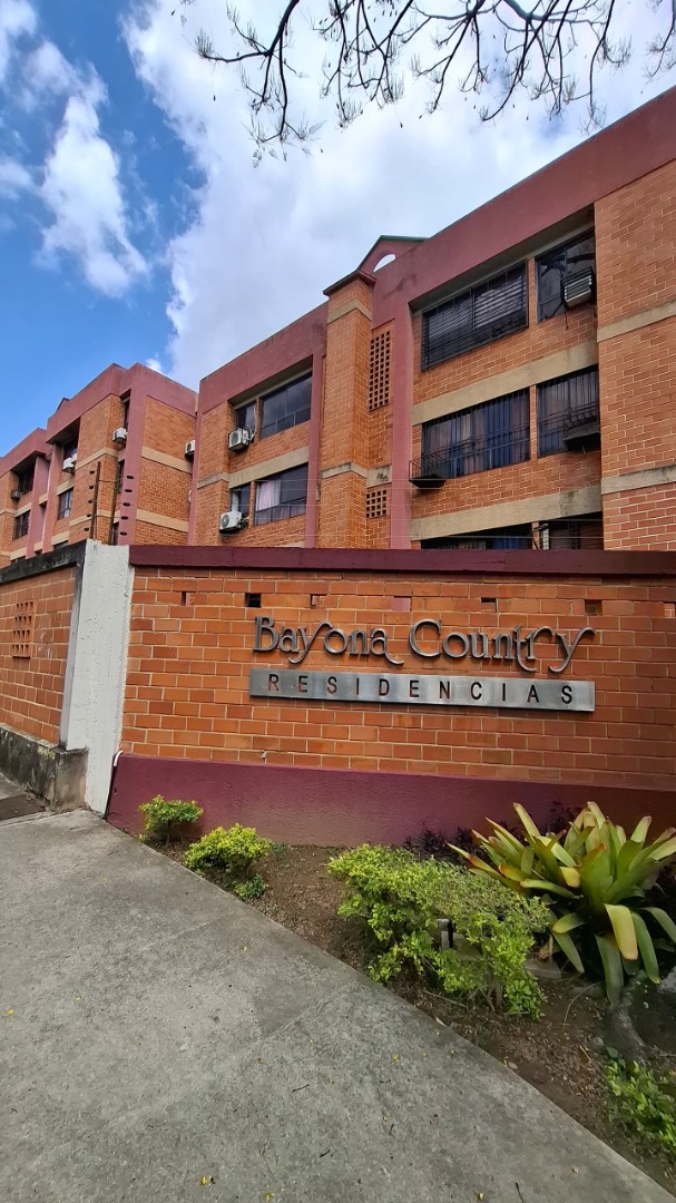 Apartamento en Alquiler en Residencias Bayona Country Tazajal, Valencia, Naguanagua, Carabobo - Cod. 1253 | Veracasa Inmobiliaria - Imagen 1