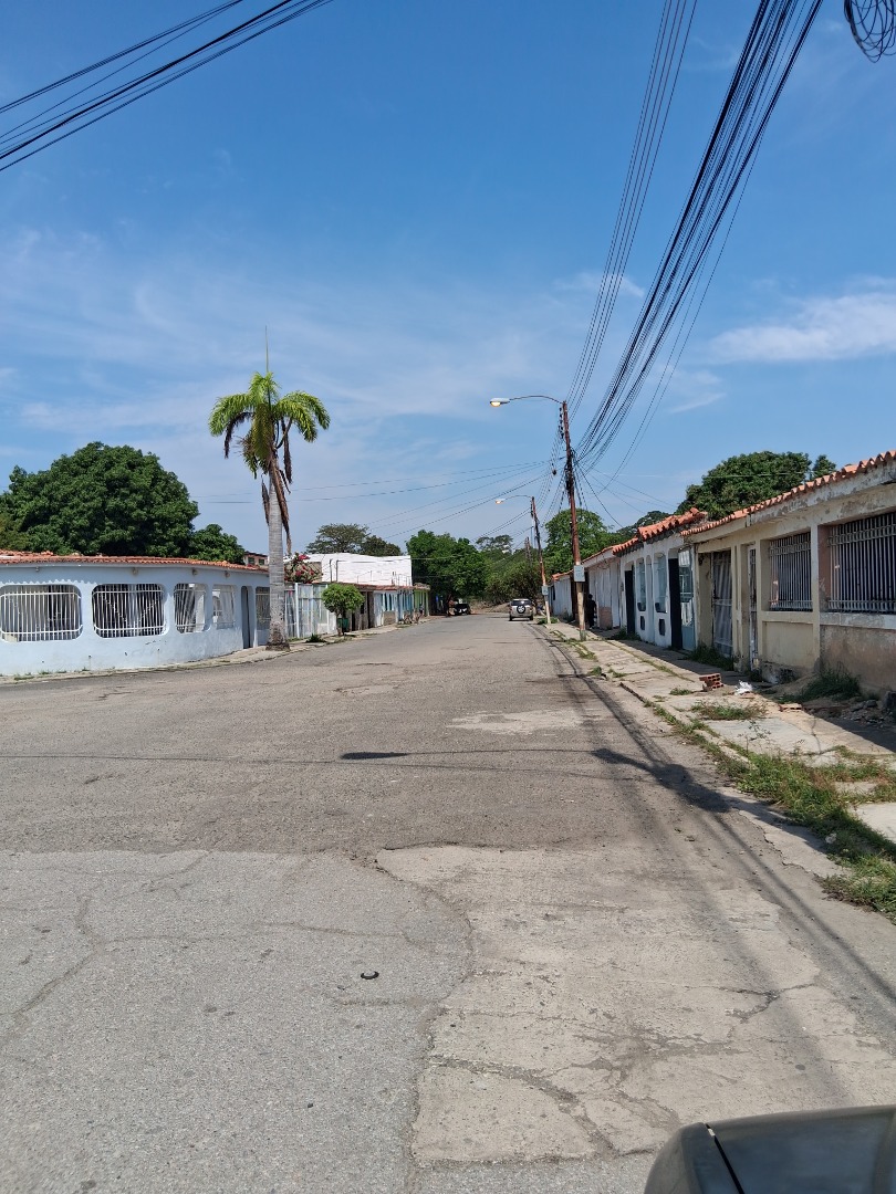 Casa en Venta en Los Cerritos, Los Guayos, Los Guayos, Carabobo - Cod. 0573 | Veracasa Inmobiliaria - Imagen 1