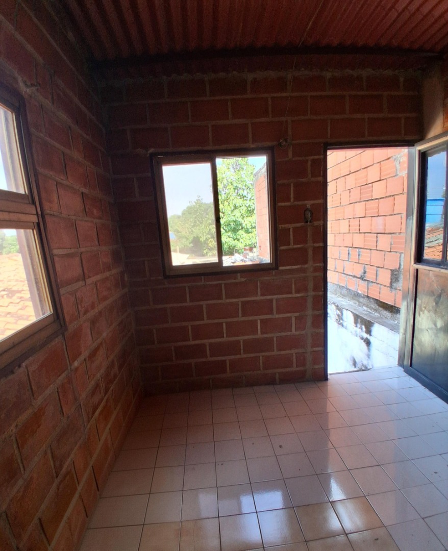 Casa en Venta en Los Cerritos, Los Guayos, Los Guayos, Carabobo - Cod. 0573 | Veracasa Inmobiliaria - Imagen 4