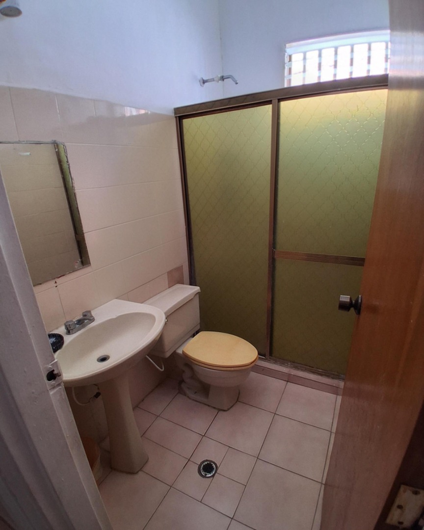 Casa en Venta en Los Cerritos, Los Guayos, Los Guayos, Carabobo - Cod. 0573 | Veracasa Inmobiliaria - Imagen 3
