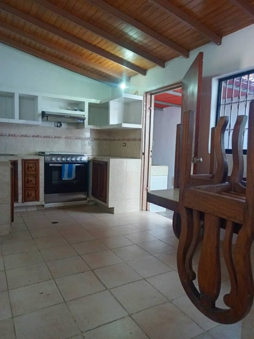 Casa en Venta en Paraparal- Sector Mana, Valencia, Los Guayos, Carabobo - Cod. 0575 | Veracasa Inmobiliaria - Imagen 10