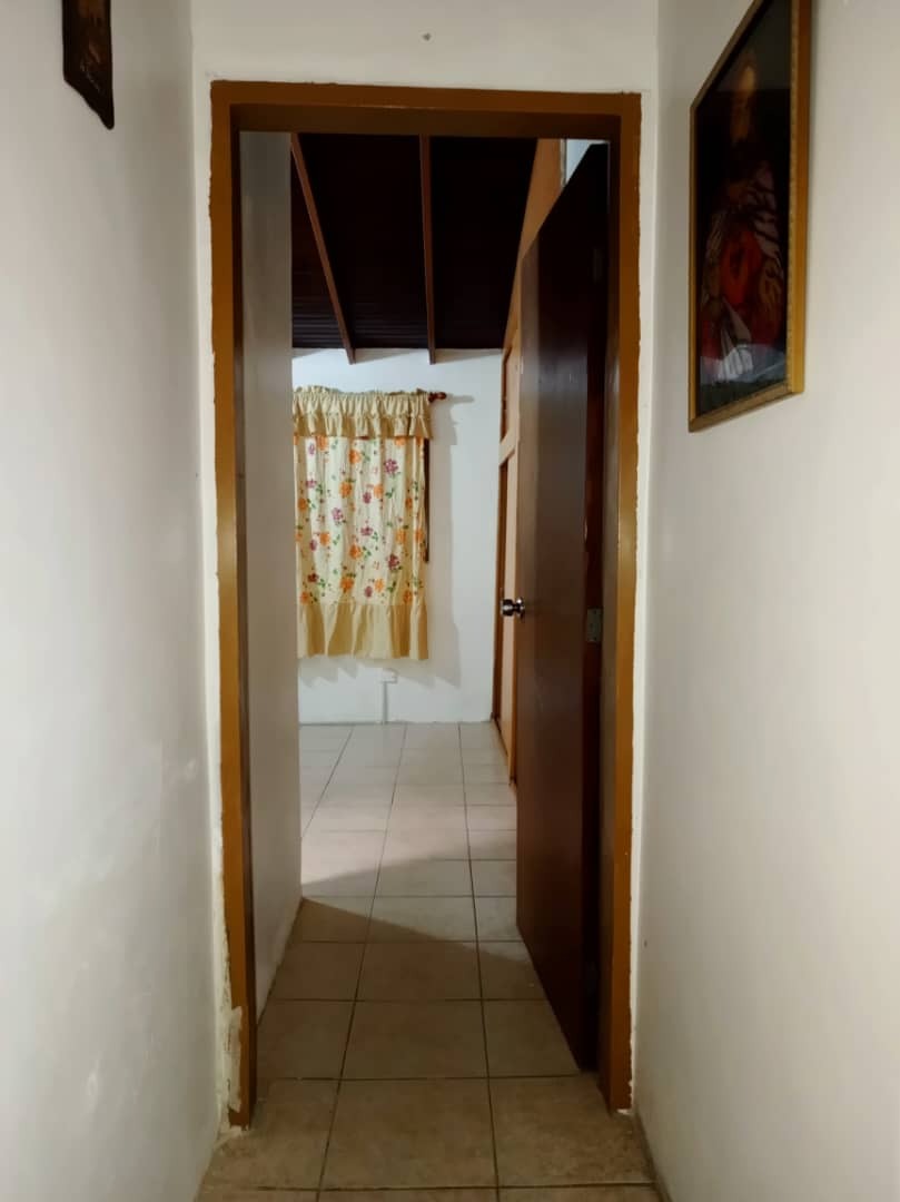 Casa en Venta en Paraparal- Sector Mana, Valencia, Los Guayos, Carabobo - Cod. 0575 | Veracasa Inmobiliaria - Imagen 8