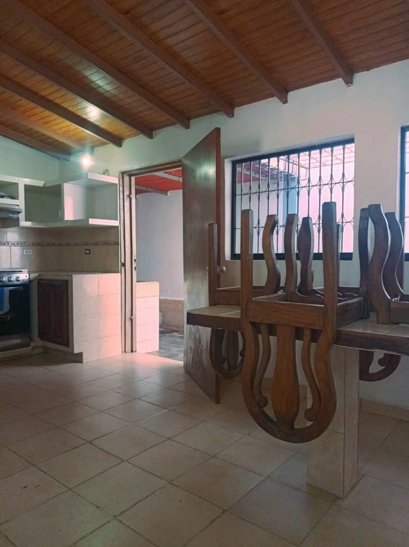 Casa en Venta en Paraparal- Sector Mana, Valencia, Los Guayos, Carabobo - Cod. 0575 | Veracasa Inmobiliaria - Imagen 6