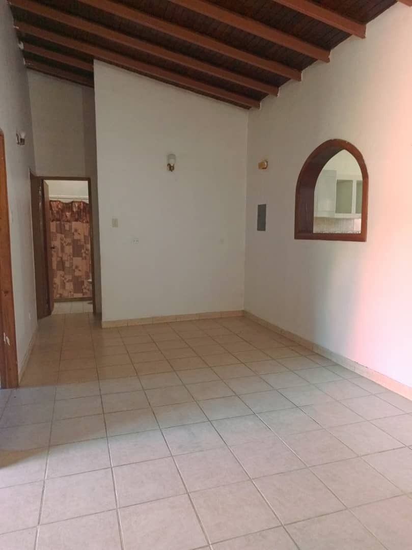 Casa en Venta en Paraparal- Sector Mana, Valencia, Los Guayos, Carabobo - Cod. 0575 | Veracasa Inmobiliaria - Imagen 3