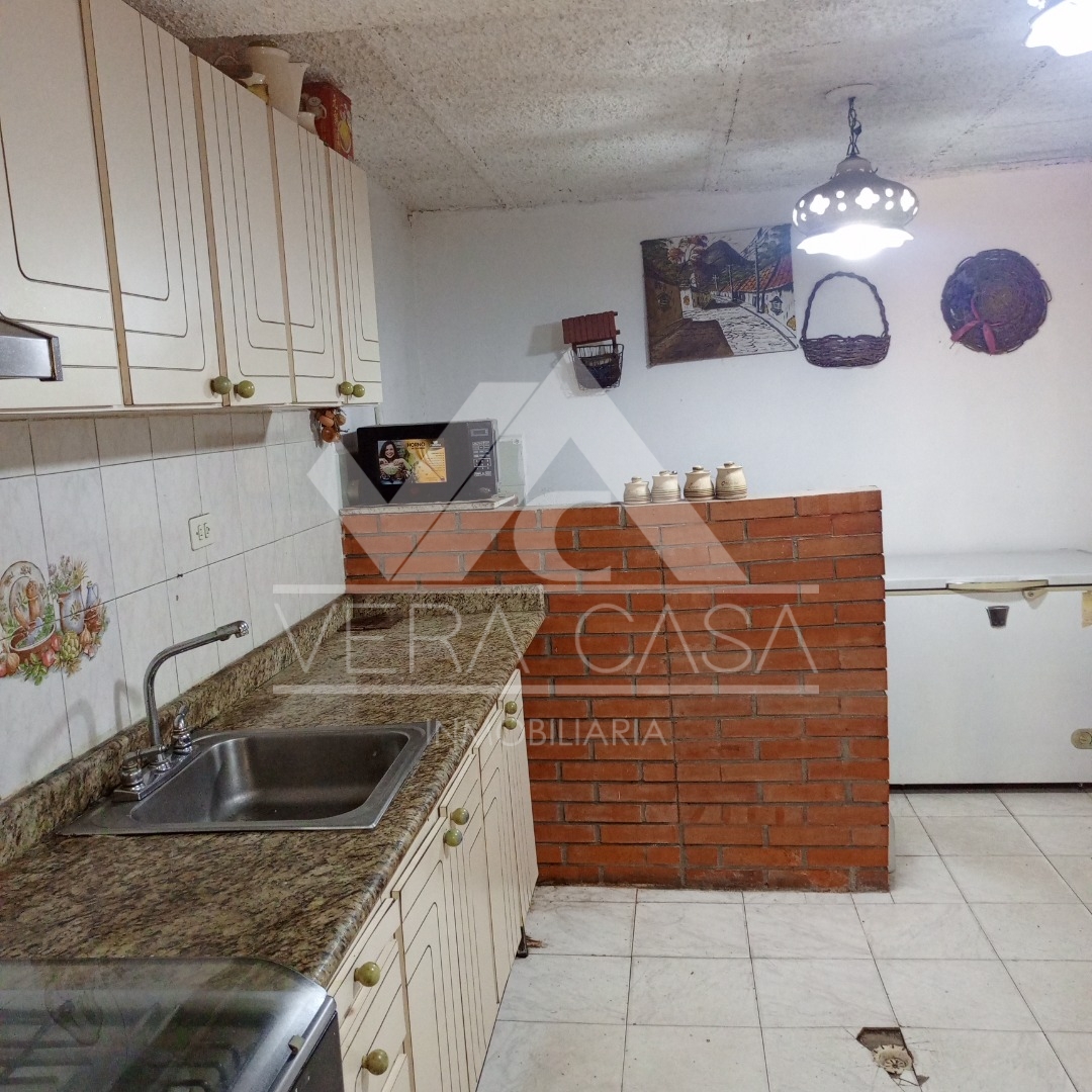 Casa en Venta en EL MOLINO, Los Guayos, Los Guayos, Carabobo - Cod. 0576 | Veracasa Inmobiliaria - Imagen 6