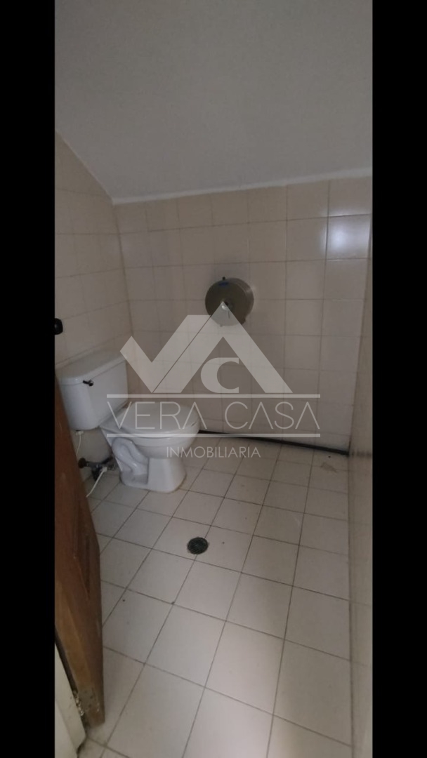 Local en Alquiler en Urb. Los Mangos, Residencias Las Cristinas, Valencia, Valencia, Carabobo - Cod. 0194 | Veracasa Inmobiliaria - Imagen 4