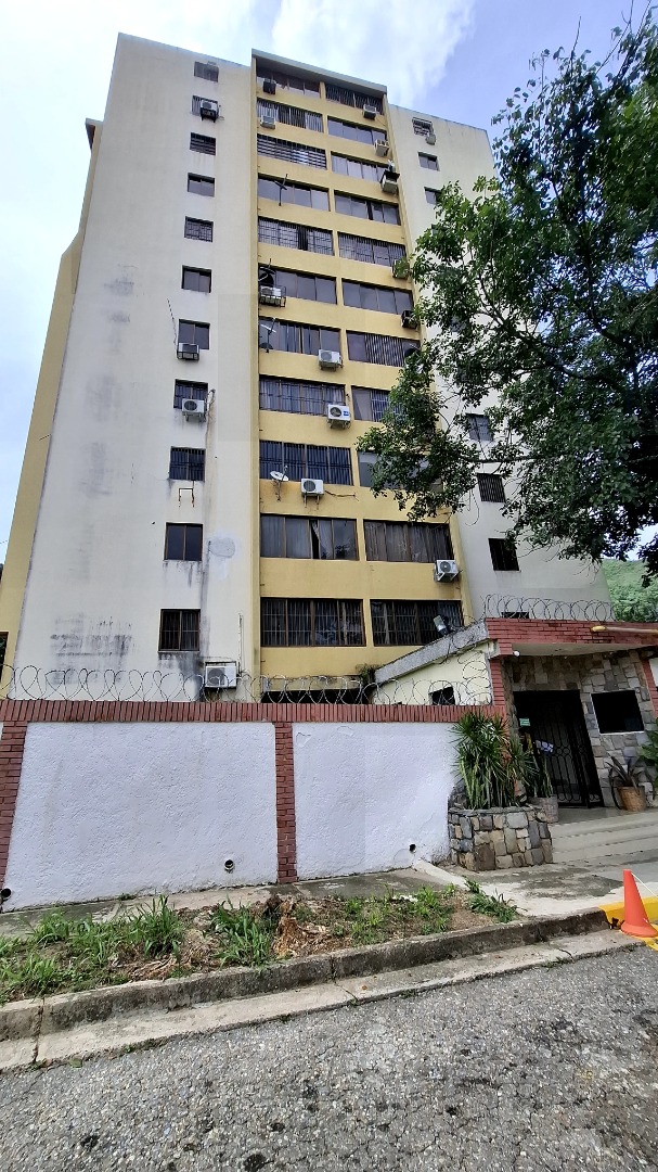 Apartamento en Alquiler en Edificio Araguaney  sector Piedras Pintadas Mañongo , Naguanagua, Naguanagua, Carabobo - Cod. 1274 | Veracasa Inmobiliaria - Imagen 1