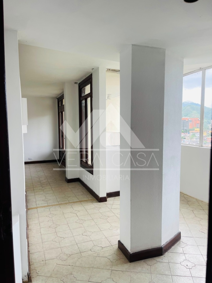 Penthouse en Venta en Conjunto Residencial Pechinenda, Valencia , Valencia, Valencia, Carabobo - Cod. 0021 | Veracasa Inmobiliaria - Imagen 3