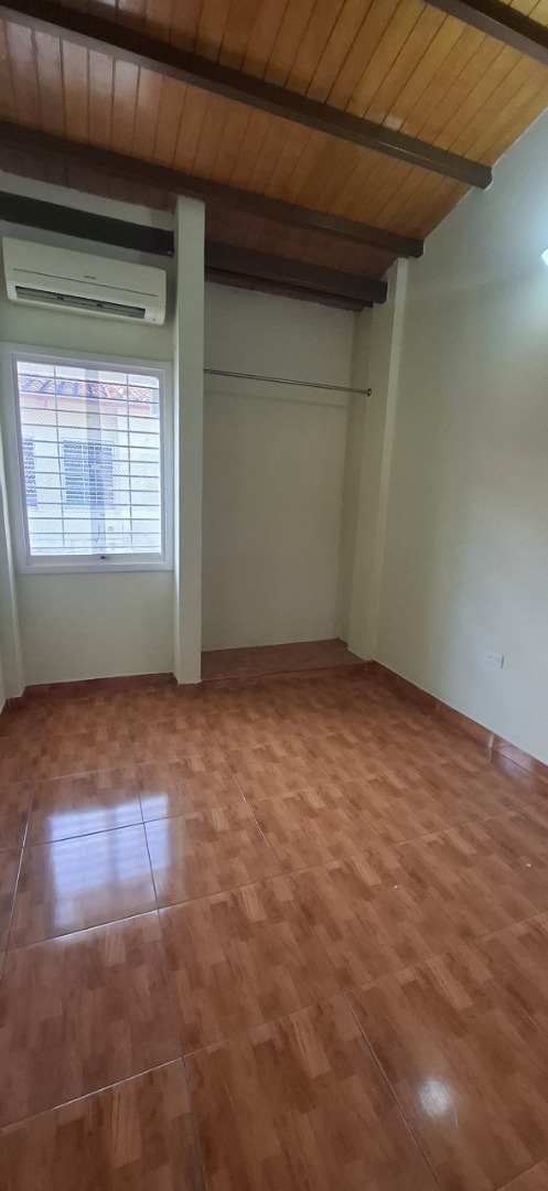 Townhouse en Alquiler en Residencias Villa Jardín , Valencia, San Diego, Carabobo - Cod. 0092 | Veracasa Inmobiliaria - Imagen 1