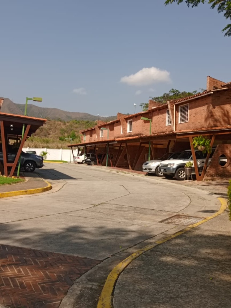 Townhouse en Alquiler en Residencias Villa Jardín , Valencia, San Diego, Carabobo - Cod. 0092 | Veracasa Inmobiliaria - Imagen 10