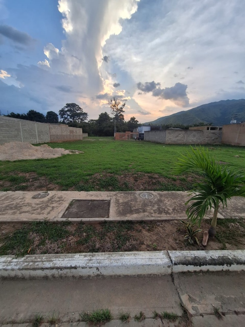 Terreno en Venta en Urb Jardines de Manantial san Diego, Valencia, San Diego, Carabobo - Cod. 0086 | Veracasa Inmobiliaria - Imagen 1